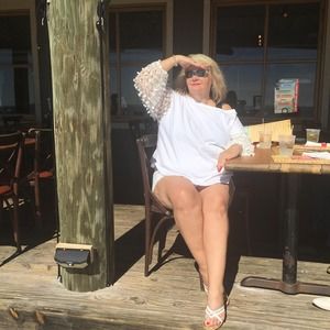 Meet your Posher, Ava